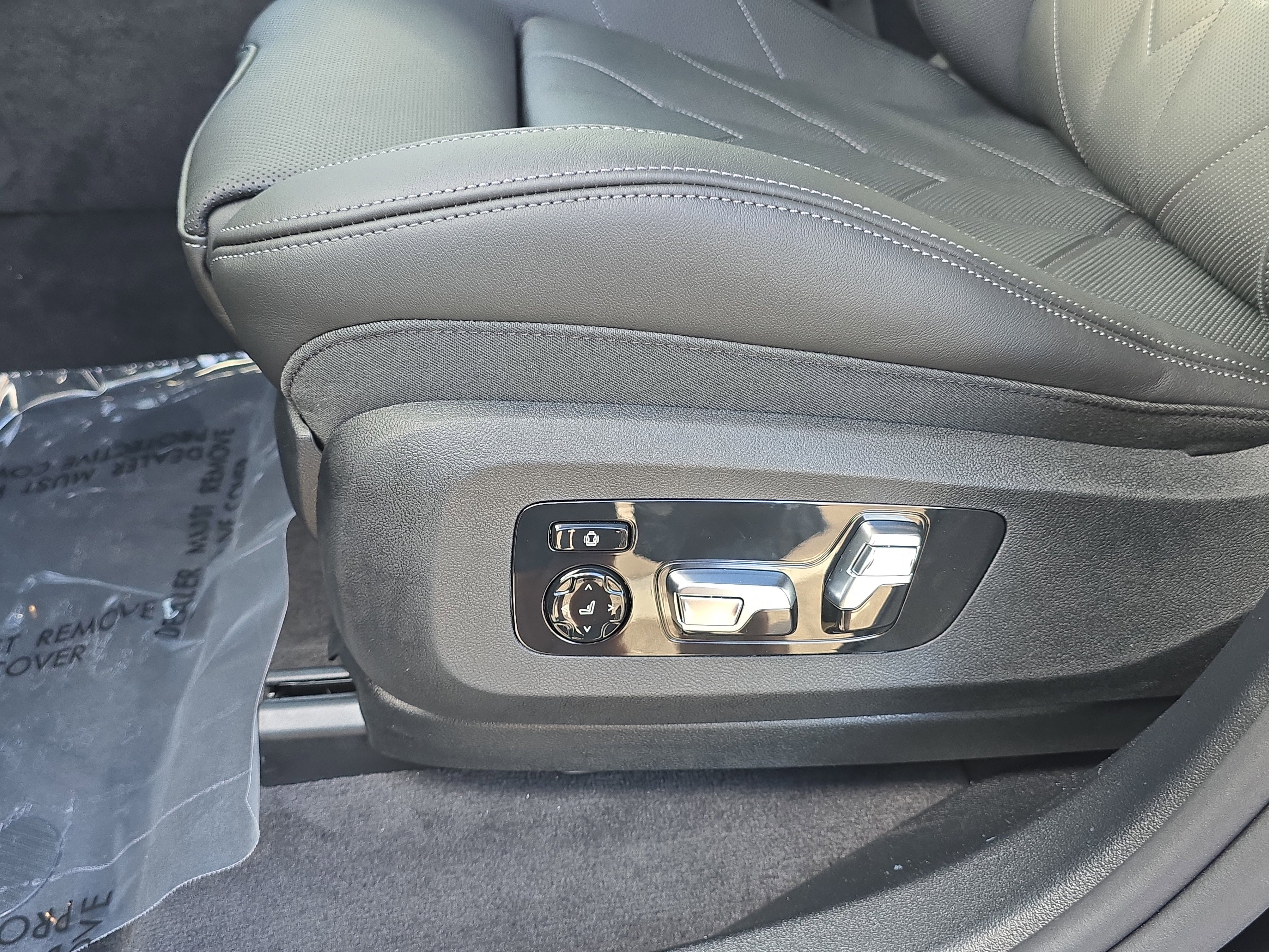 New 2026 BMW XM Label Red image 22