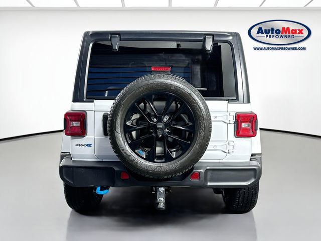 Used 2023 Jeep Wrangler Unlimited Sahara w/ Cold Weather Group image 7