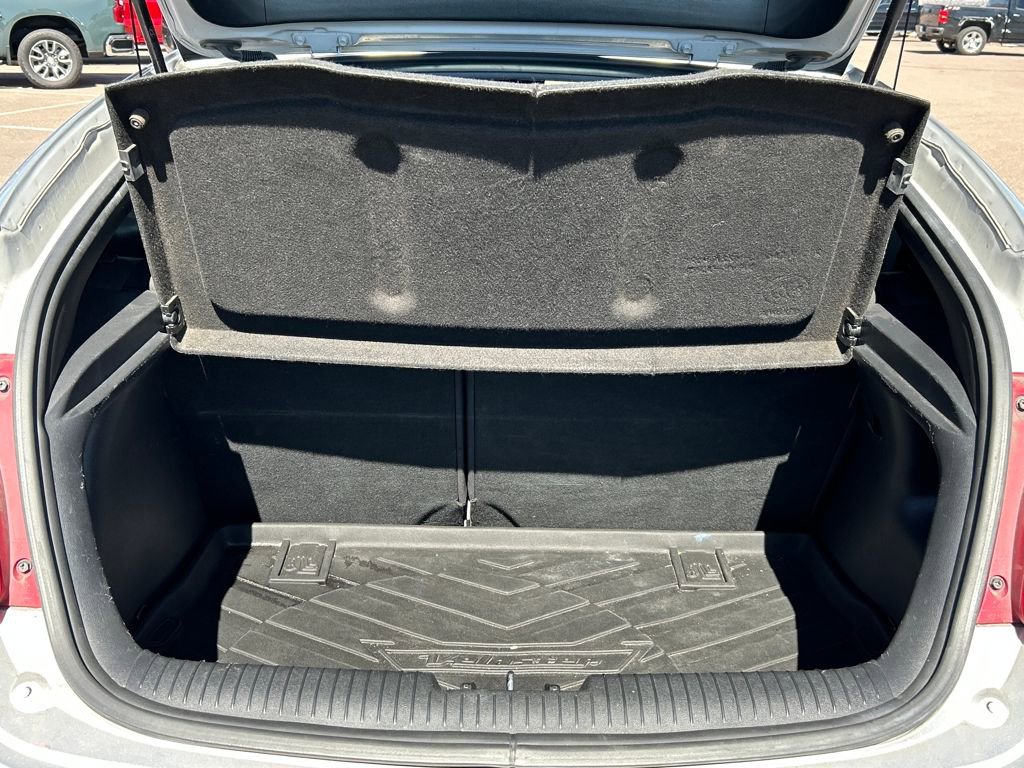 Used 2017 Hyundai Veloster image 5