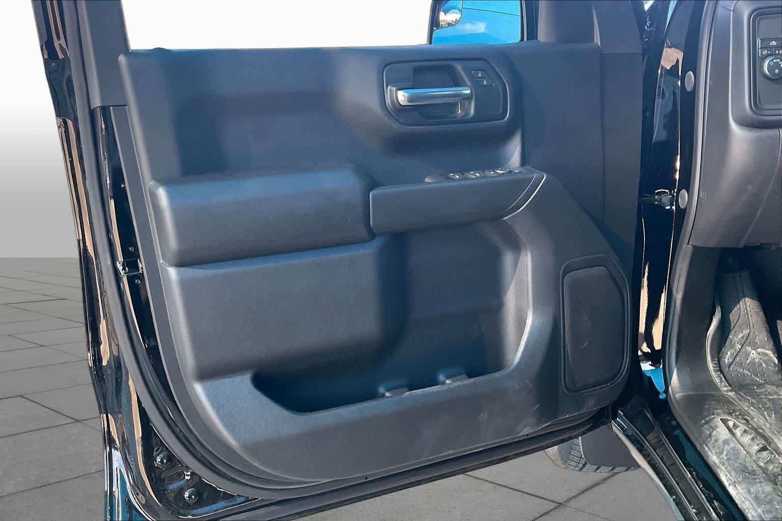 New 2026 Chevrolet Silverado 1500 Custom RWD image 10