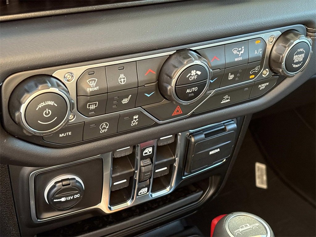 New 2025 Jeep Gladiator Sport image 30