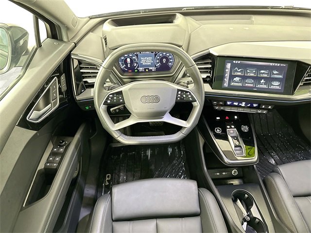 Used 2022 Audi Q4 e-tron Prestige image 11