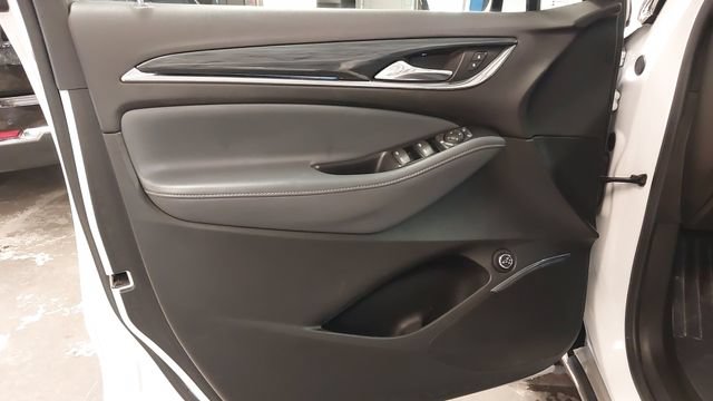Used 2022 Buick Enclave Essence FWD image 19