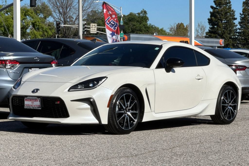 Certified 2025 Toyota GR86 w/ ALL Weather Mat Package (TMS) image 7