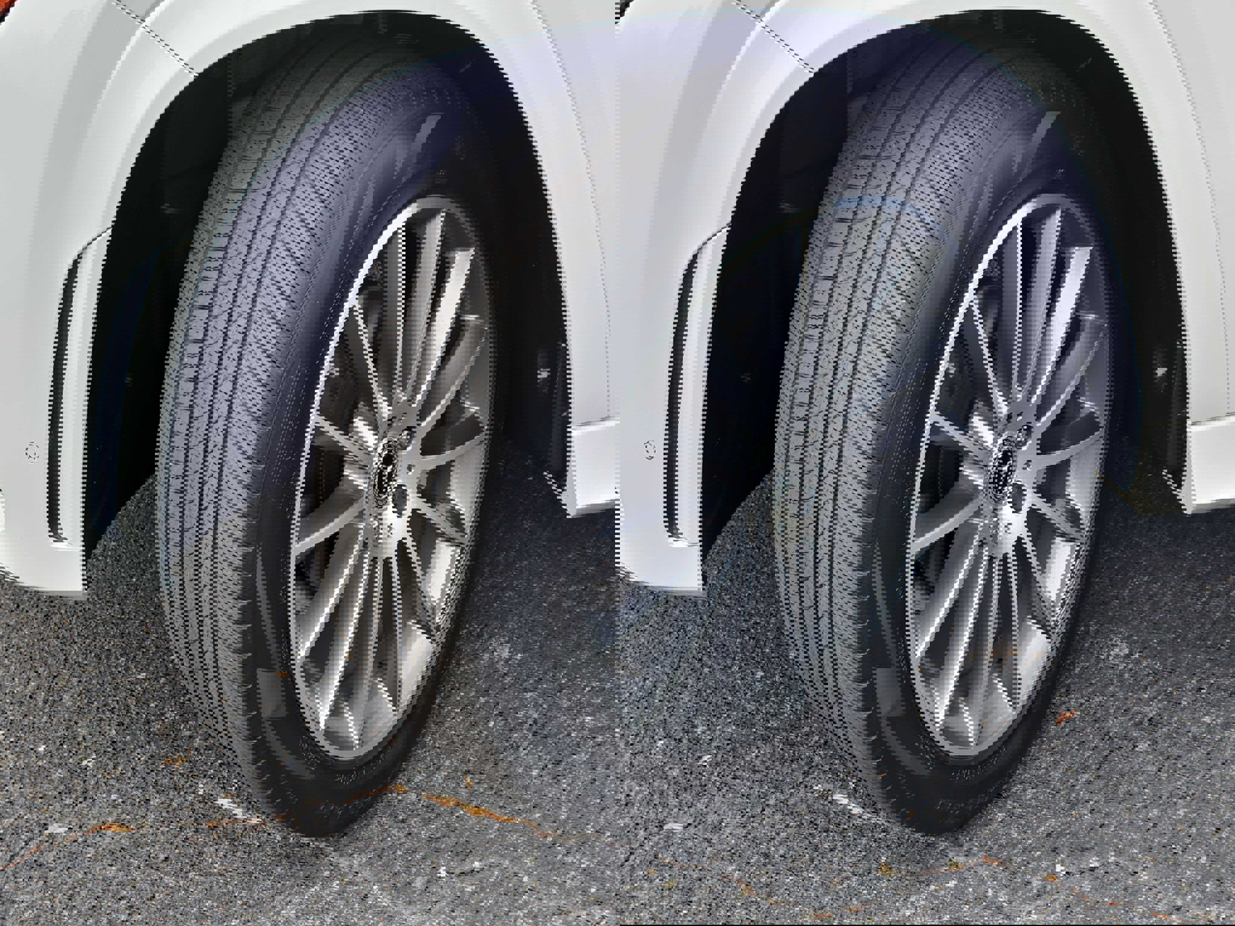 Certified 2023 Mercedes-Benz GLE 350 4MATIC w/ AMG Line Exterior image 30