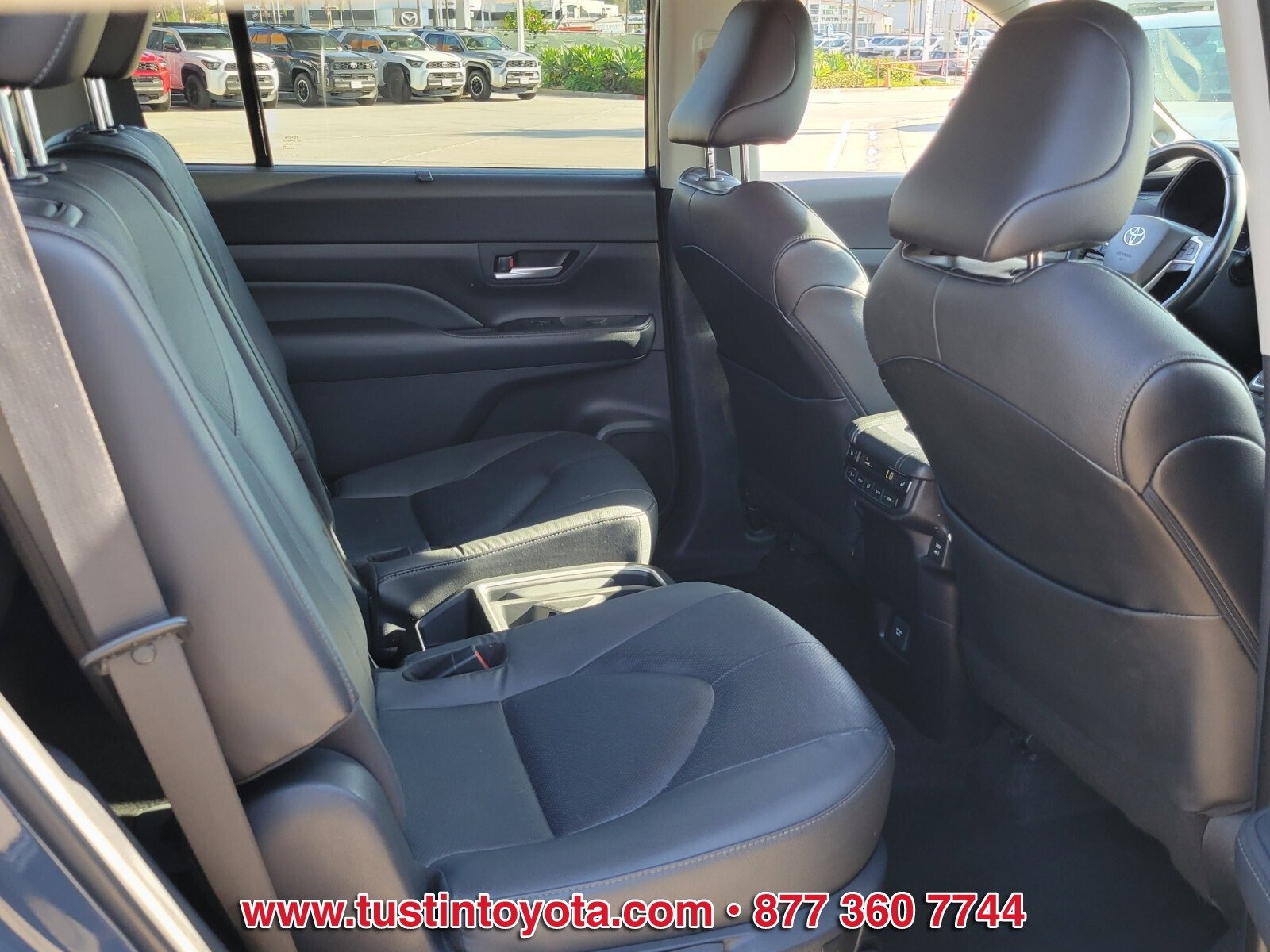 Used 2024 Toyota Grand Highlander Limited image 13