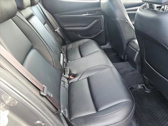 Used 2022 MAZDA MAZDA3 s image 19