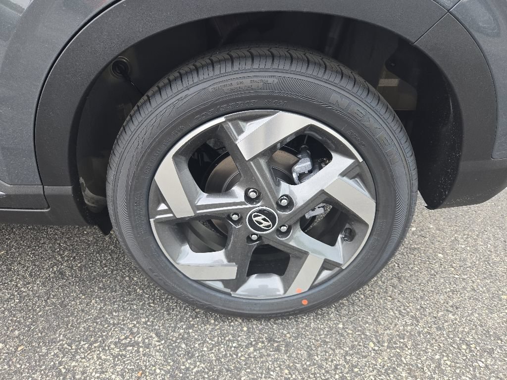 New 2026 Hyundai Venue SEL FWD image 15