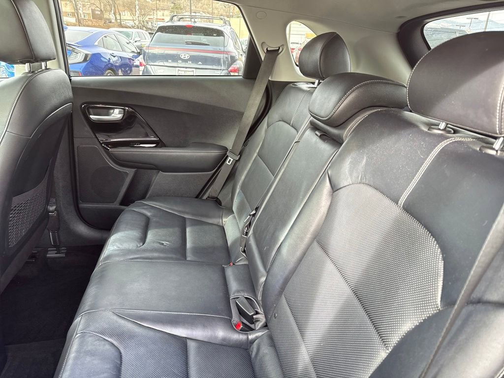 Used 2017 Kia Niro Touring image 30