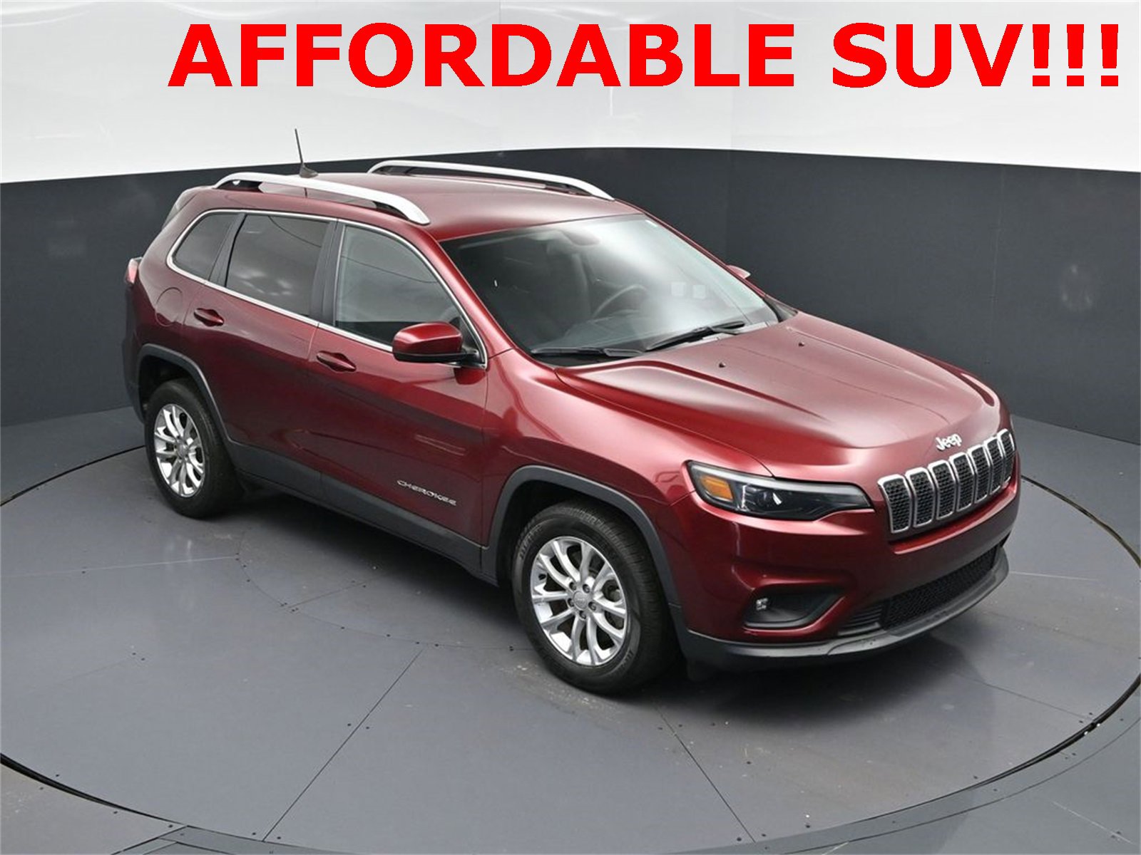 Used 2019 Jeep Cherokee Latitude w/ Popular Appearance Group