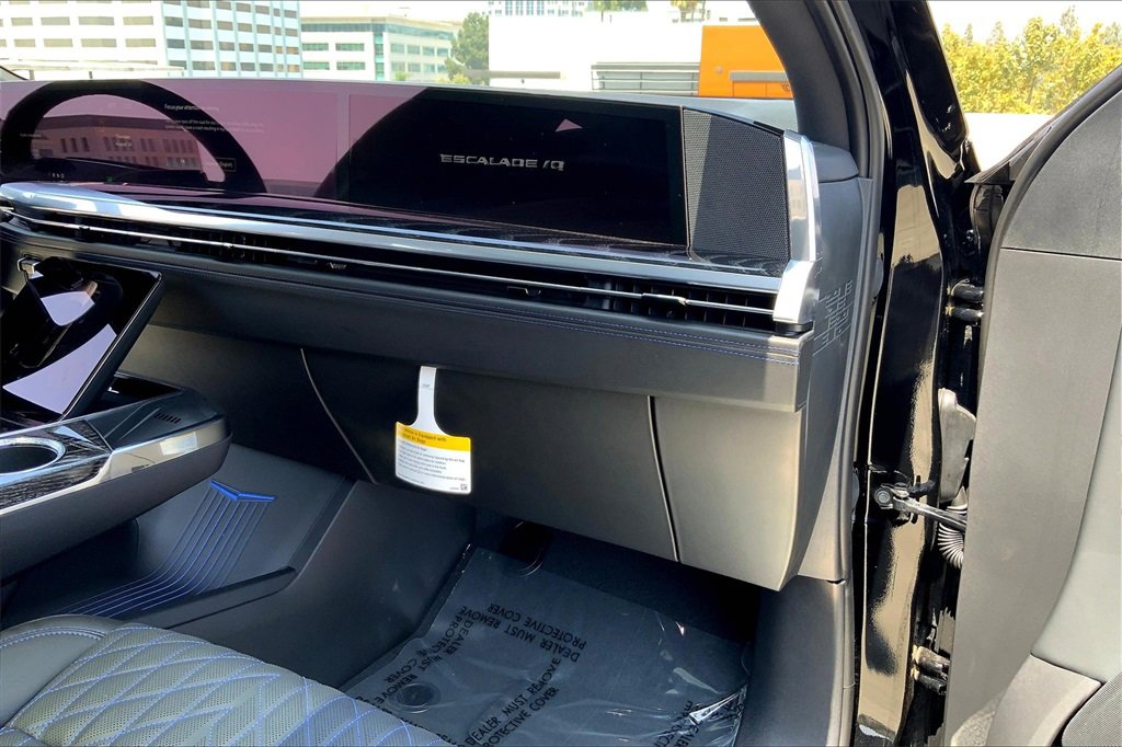 New 2026 Cadillac Escalade IQ Sport 1 image 33