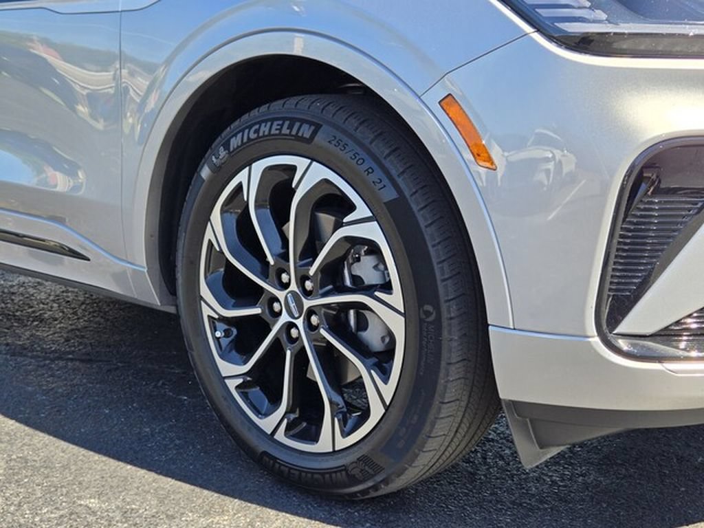 Used 2025 Lincoln Nautilus Reserve AWD/4WD image 22