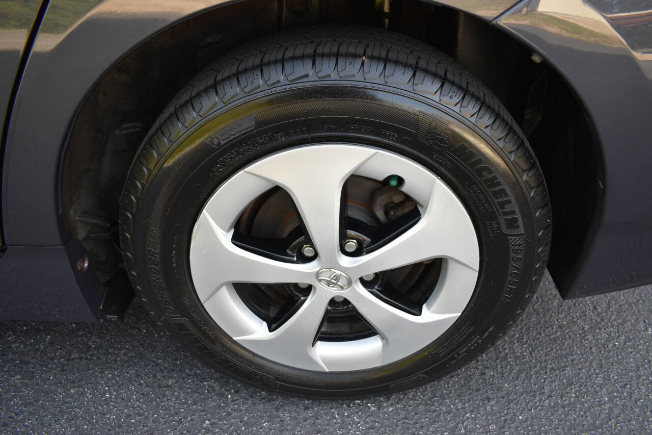 Used 2013 Toyota Prius Three image 43