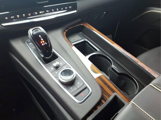 Used 2021 Cadillac Escalade Premium Luxury w/ Driver Assist Tech Package AWD/4WD image 20