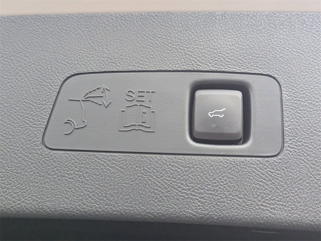 Used 2022 Lincoln Corsair Reserve w/ Elements Package image 28