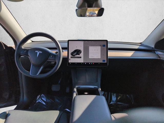 Used 2023 Tesla Model Y Long Range image 17