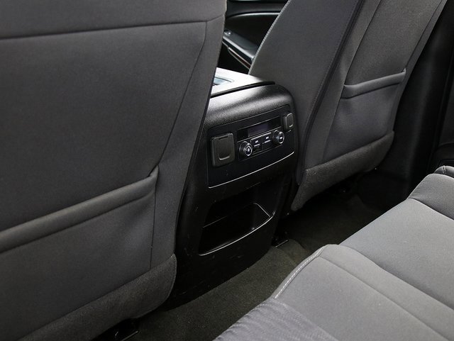 Used 2018 GMC Yukon SLE w/ Convenience Package image 14