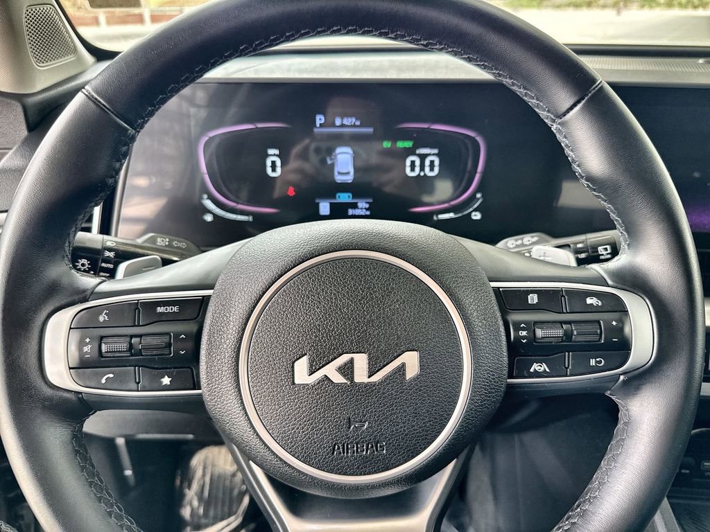 Used 2024 Kia Sportage EX w/ EX Premium Package AWD/4WD image 3