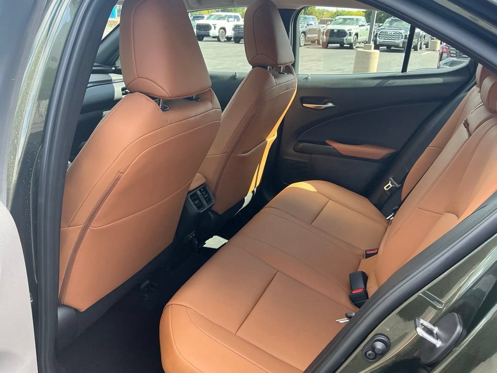 Used 2021 Lexus UX 250h w/ Premium Package AWD/4WD image 29