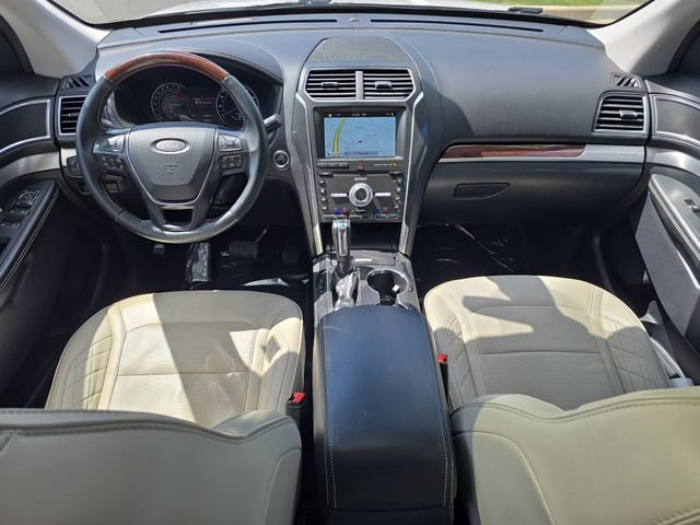Used 2019 Ford Explorer Platinum AWD/4WD image 26