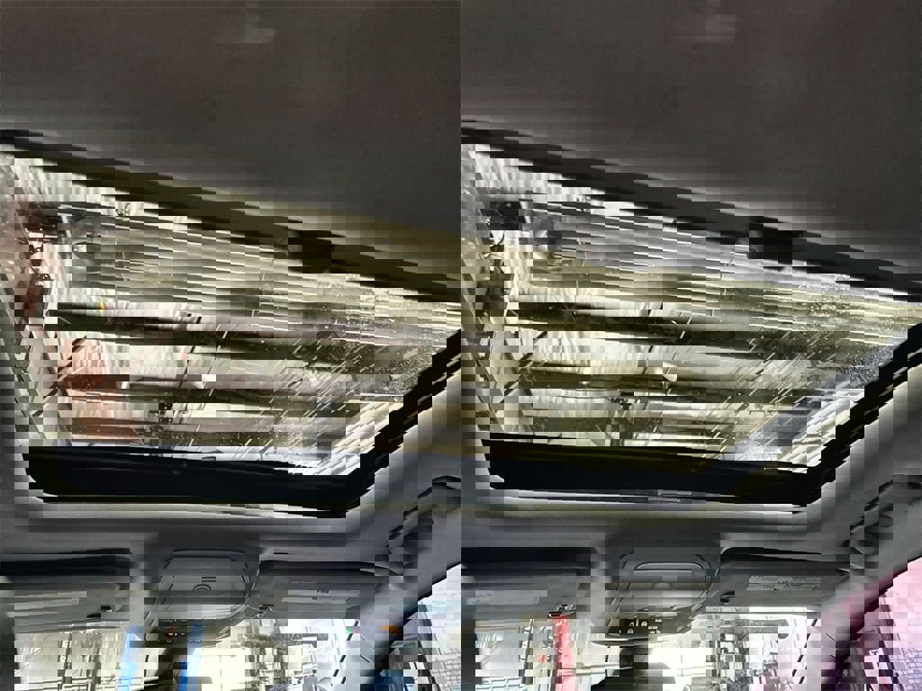 Used 2021 GMC Acadia AT4 w/ Technology Package image 26