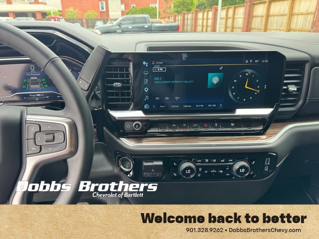 Used 2025 Chevrolet Silverado 1500 LT AWD/4WD image 27