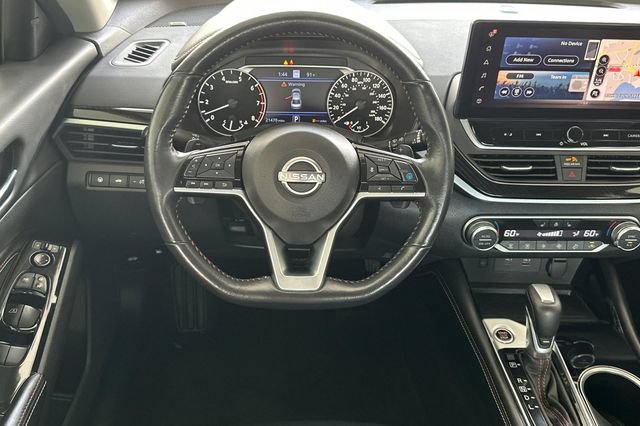 Used 2023 Nissan Altima 2.0 SR FWD image 16