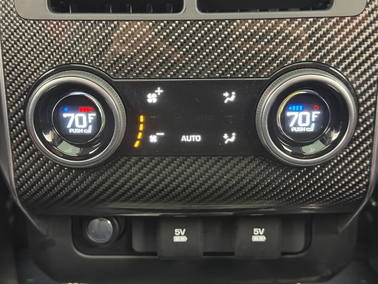 Used 2019 Land Rover Range Rover Sport SVR image 38