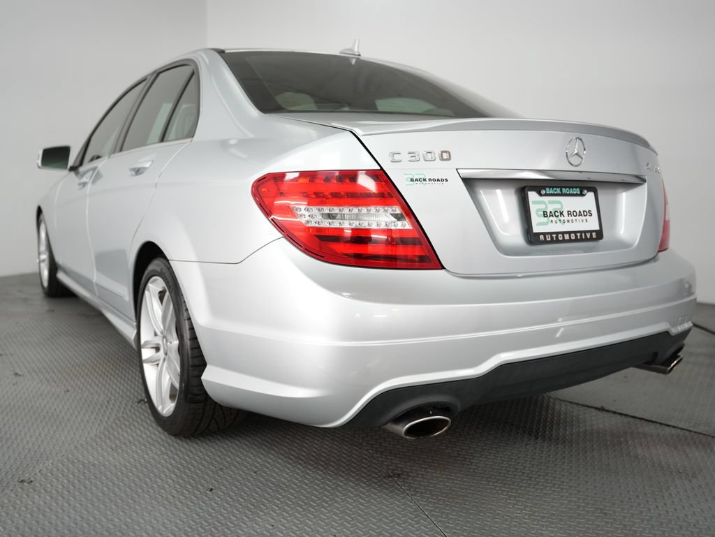 Used 2012 Mercedes-Benz C 300 4MATIC Sedan w/ Premium 1 Pkg image 7