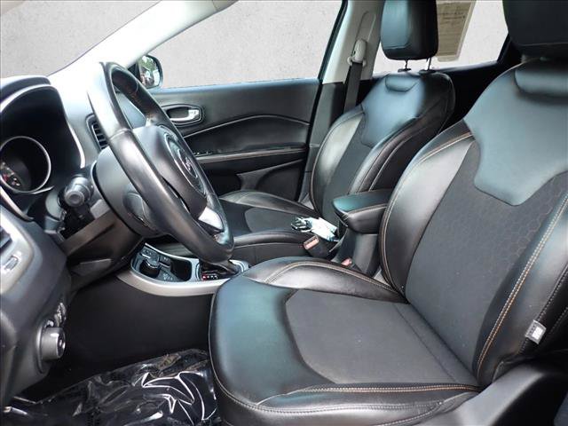 Used 2018 Jeep Compass Latitude w/ Popular Equipment Group AWD/4WD image 11