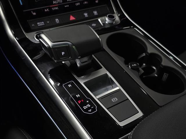 New 2026 Audi Q8 Premium image 22