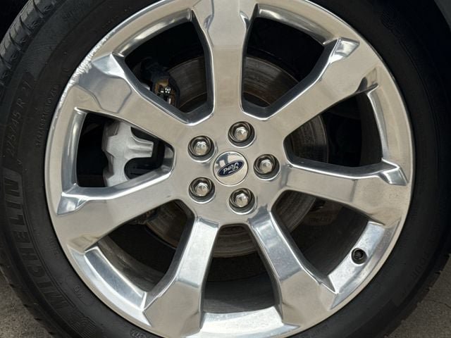 Used 2020 Ford Explorer Platinum w/ Premium Technology Package AWD/4WD image 10
