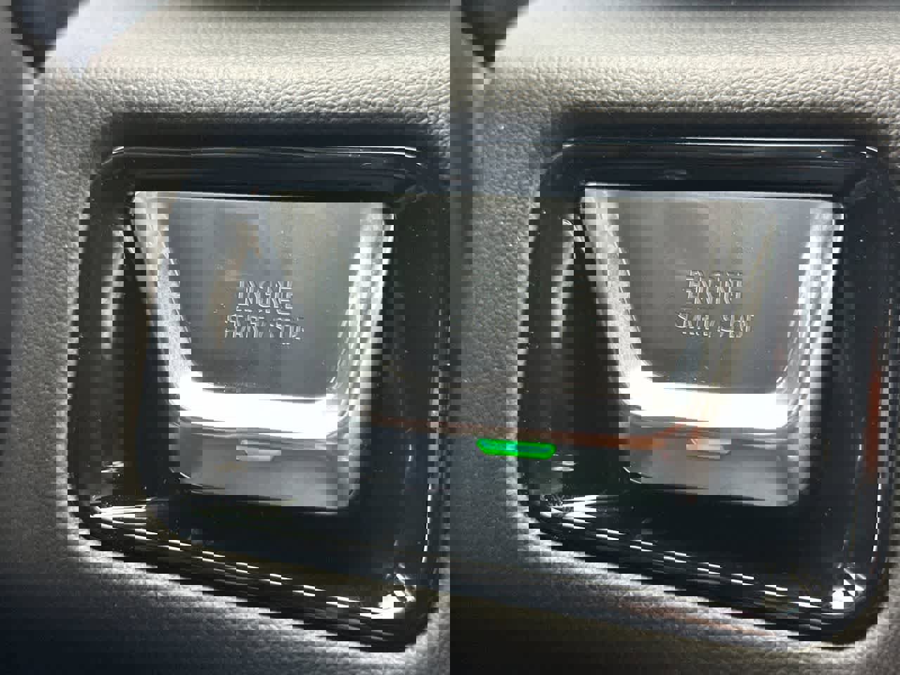 New 2026 GMC Yukon XL Denali w/ Sun & Power Step Package AWD/4WD image 31