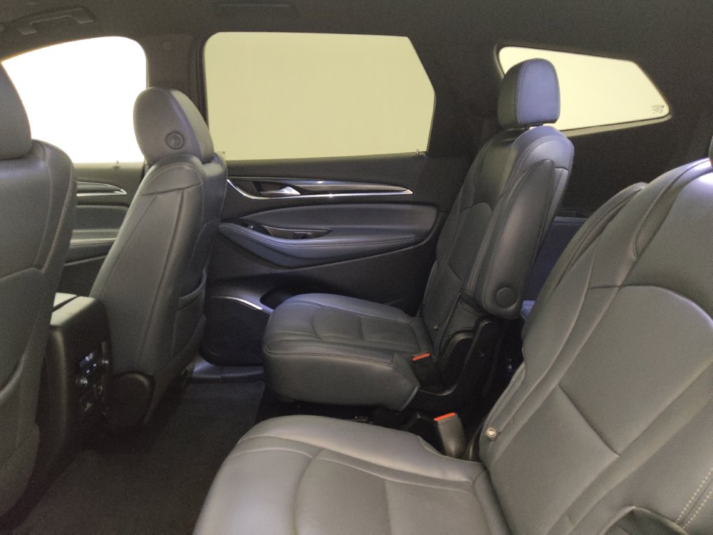 Used 2022 Buick Enclave Premium FWD image 18