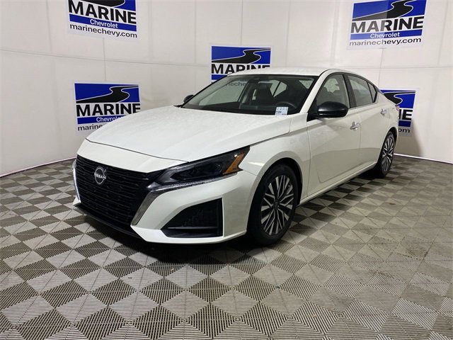 Used 2024 Nissan Altima 2.5 SV image 11