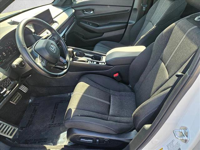 Used 2025 Honda Accord Sport image 15