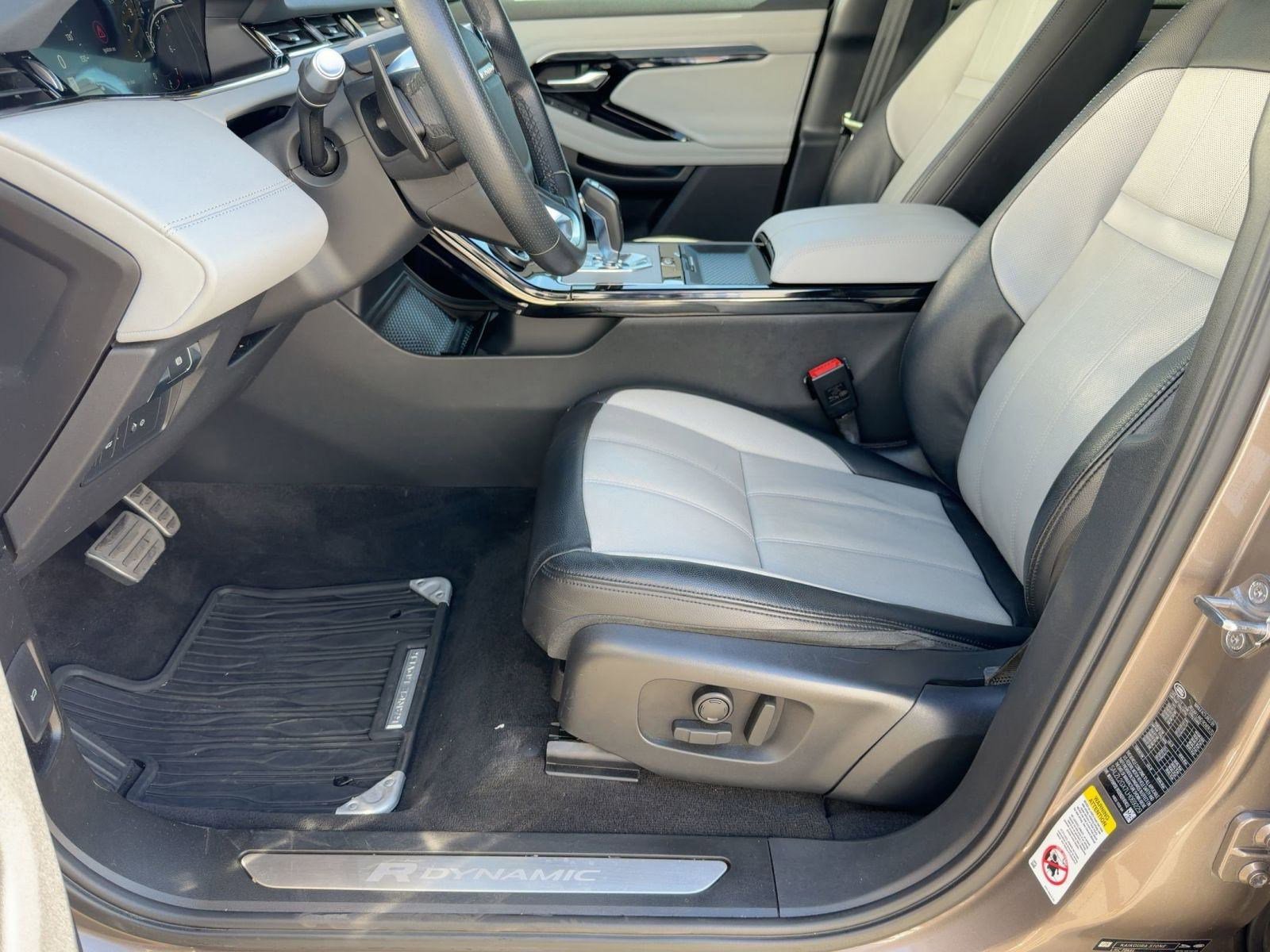 Used 2020 Land Rover Range Rover Evoque R-Dynamic SE image 4