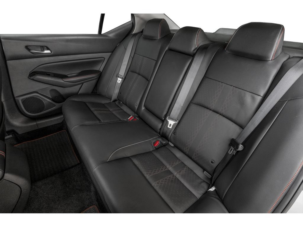 New 2026 Nissan Altima 2.5 SR AWD/4WD image 12