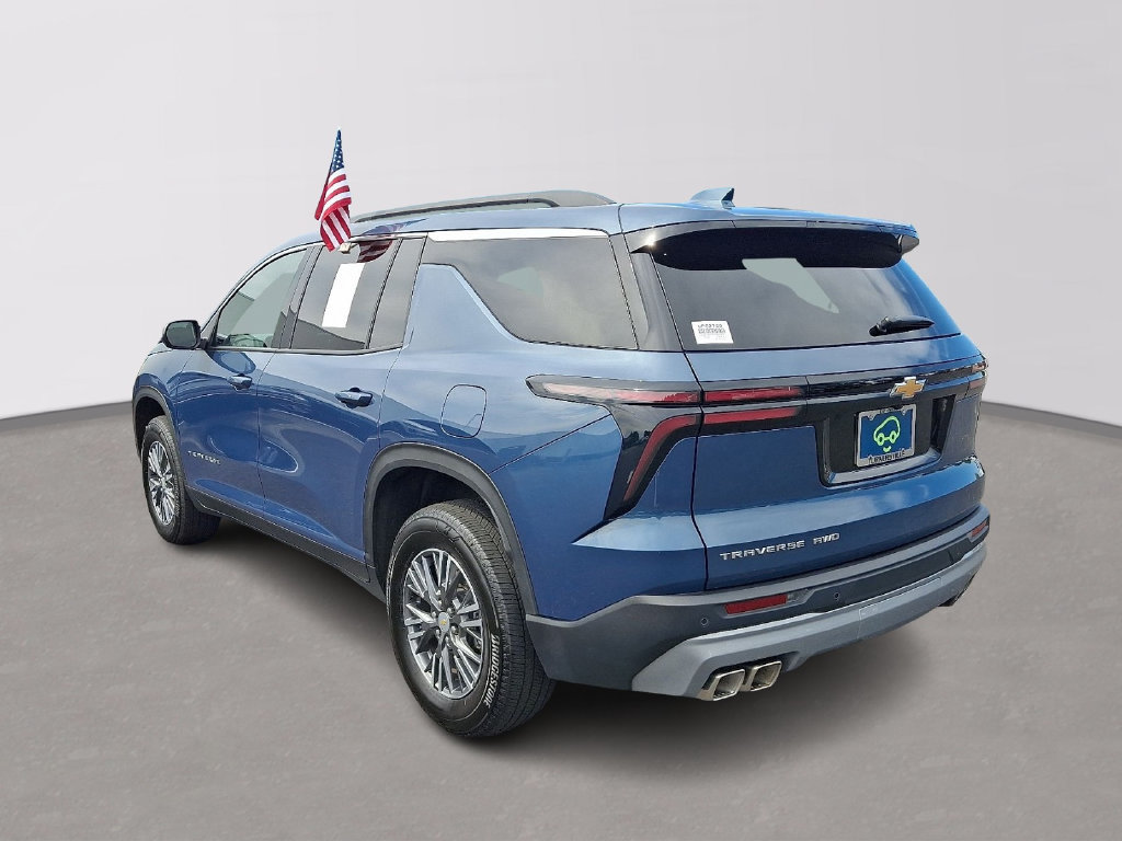 Certified 2026 Chevrolet Traverse LT AWD/4WD image 4