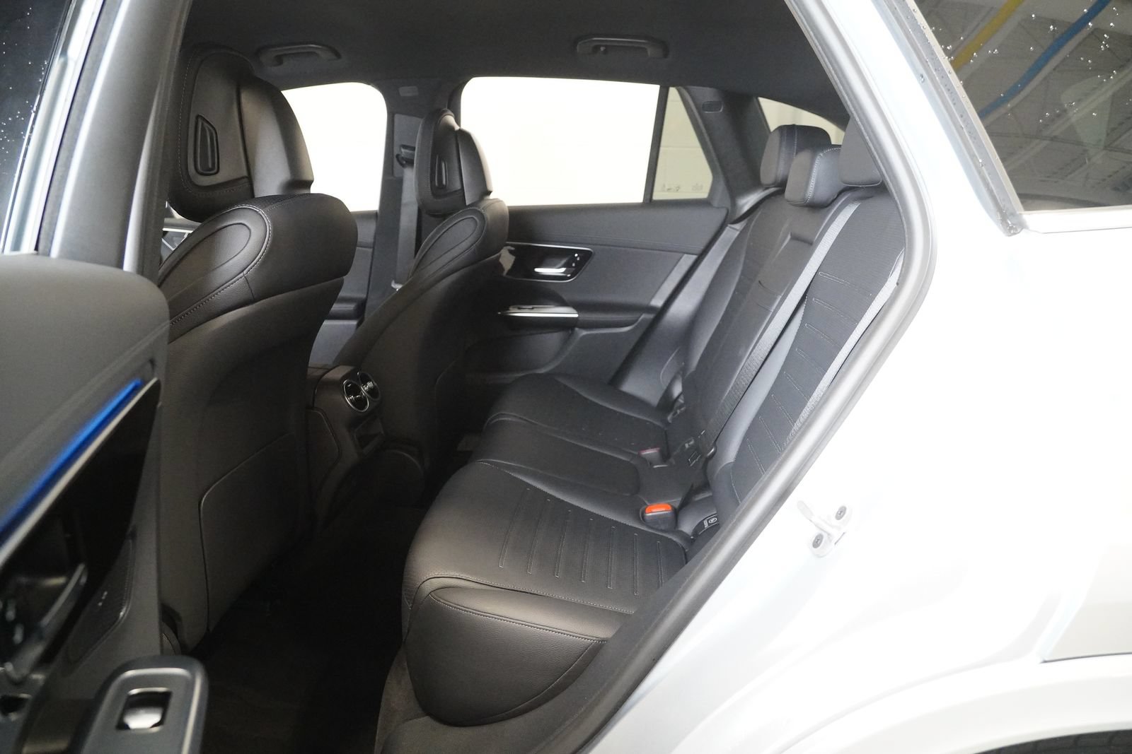 Certified 2025 Mercedes-Benz GLC 350e 4MATIC image 13