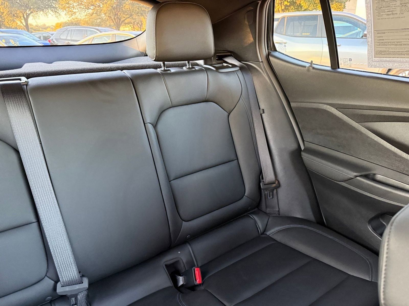 Used 2025 Buick Envista Sport Touring image 37