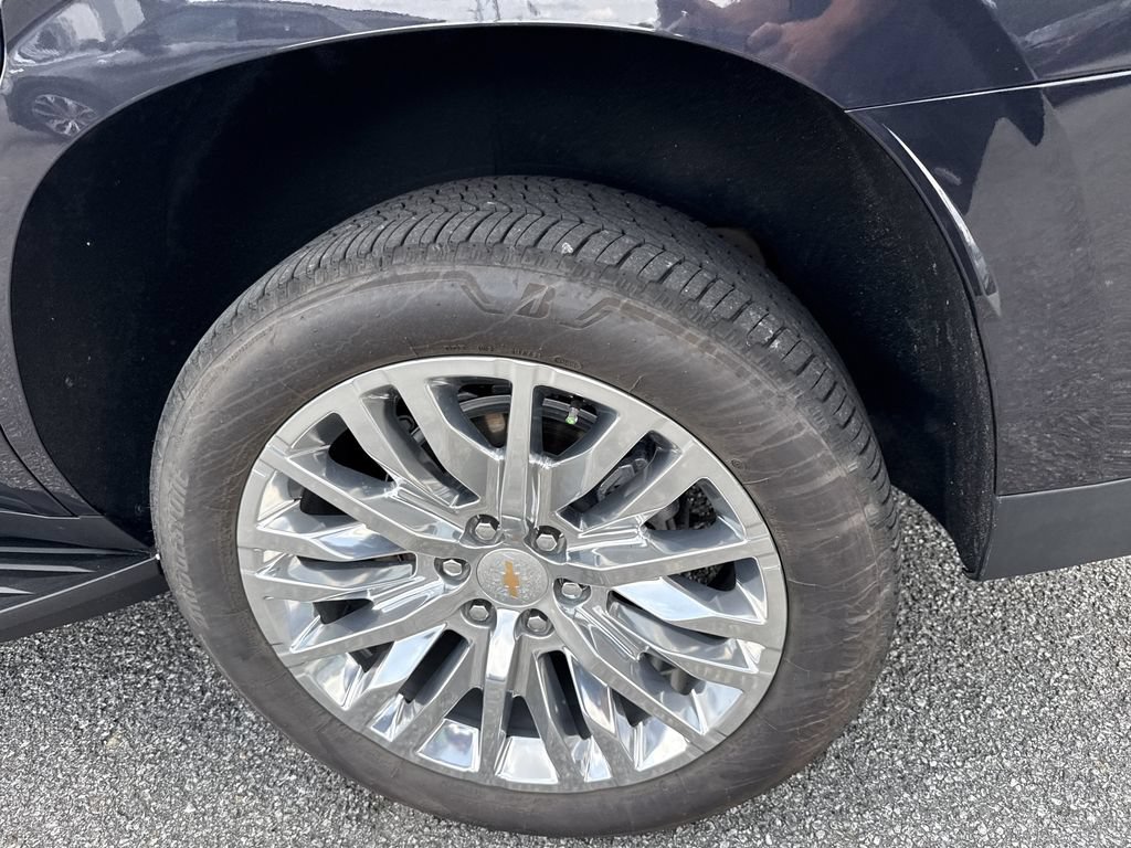 Used 2025 Chevrolet Tahoe Premier w/ Sun And Tow Package AWD/4WD image 19