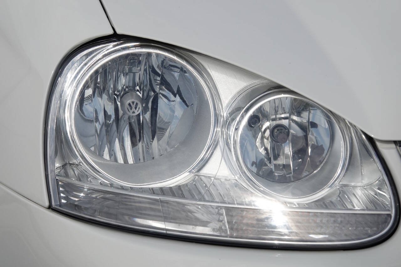 Used 2010 Volkswagen Jetta Limited Edition FWD image 44