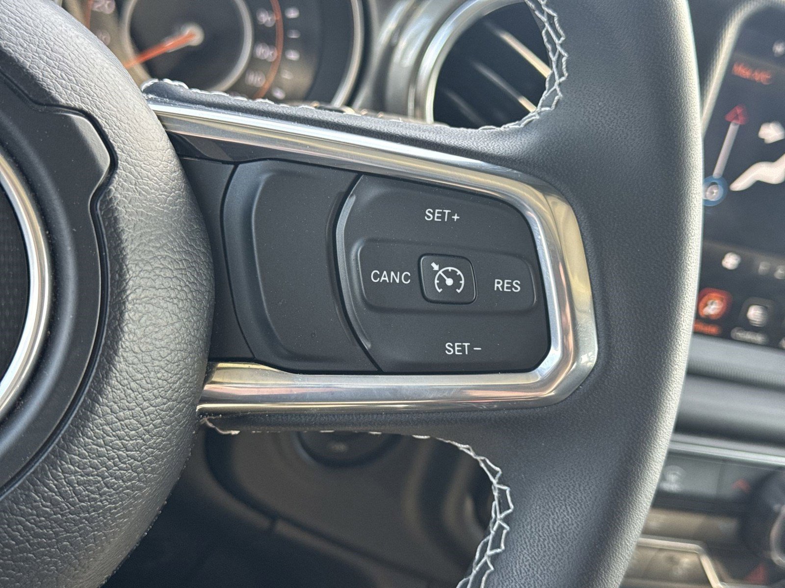 Used 2023 Jeep Wrangler Sahara image 20