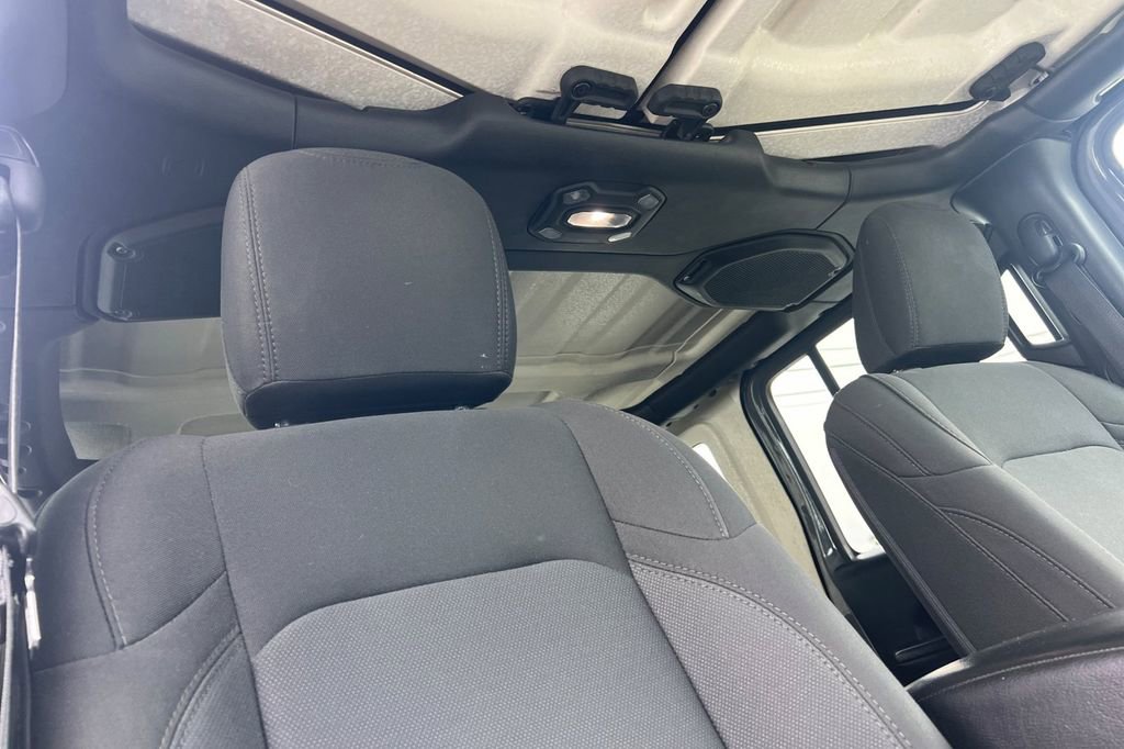 Used 2018 Jeep Wrangler Unlimited Sport S image 16