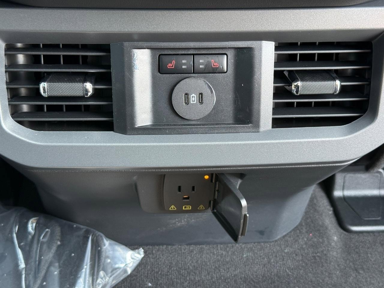 New 2026 Ford F350 Lariat image 8