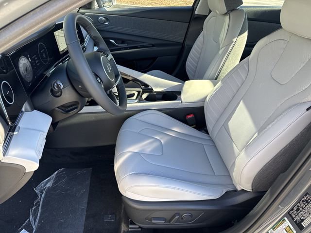 New 2026 Hyundai Elantra Limited image 9