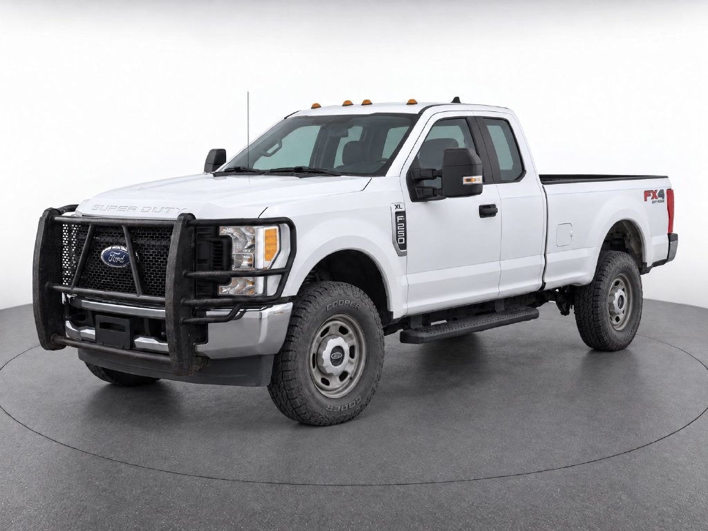 Used 2018 Ford F250 XL w/ Power Equipment Group AWD/4WD image 5