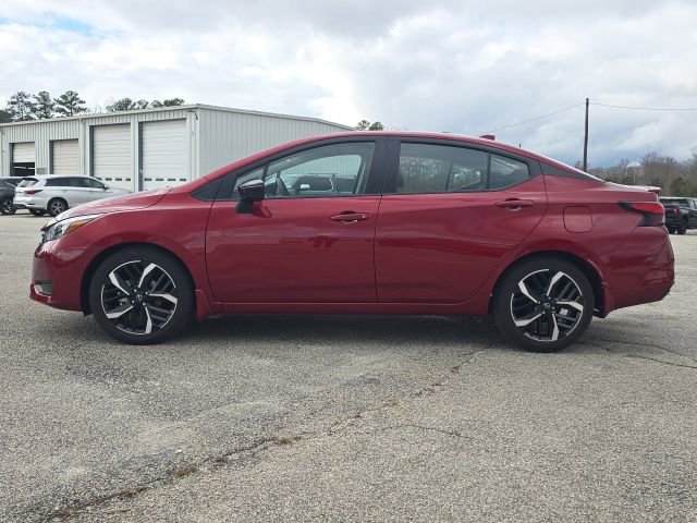Used 2025 Nissan Versa SR w/ Trunk Package image 2