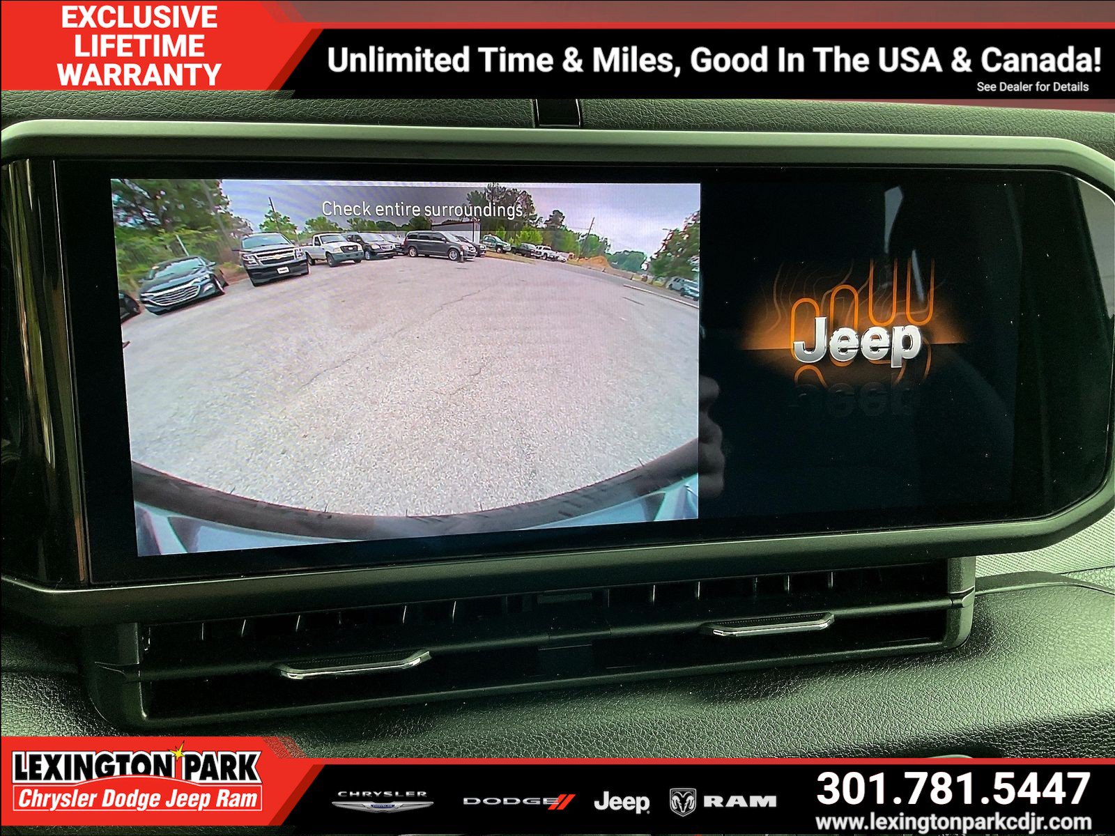 Used 2025 Jeep Wrangler Unlimited Sport AWD/4WD image 14